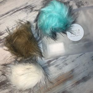 Love Your Melon 3 pack poms